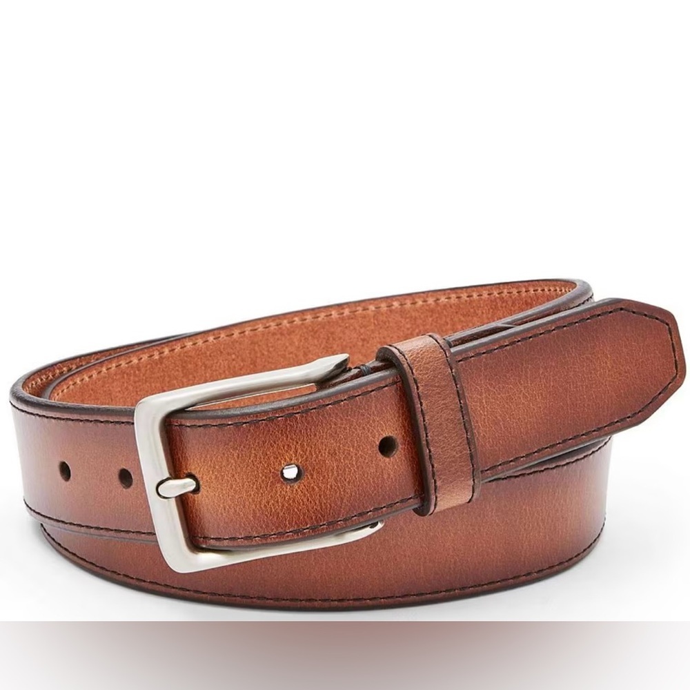 NWT Fossil Griffin Leather Belt in Cognac, size 40,Business Casual Closet Staple
